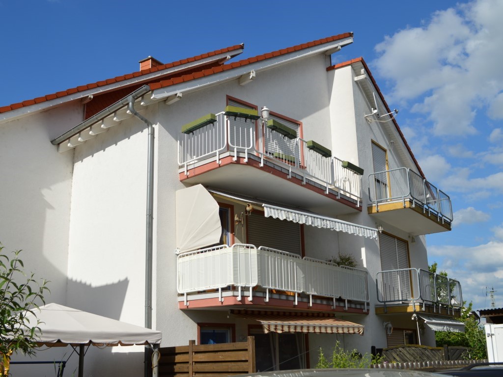 Objekt 429: 2-Zimmer-Wohnung mit Balkon im 1. OG eines Mehrfamilienhauses in Gernsheim